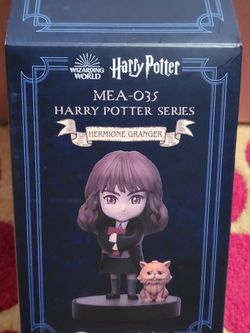 Harry Potter Hermione Mini Collectible Figure  Thumbnail