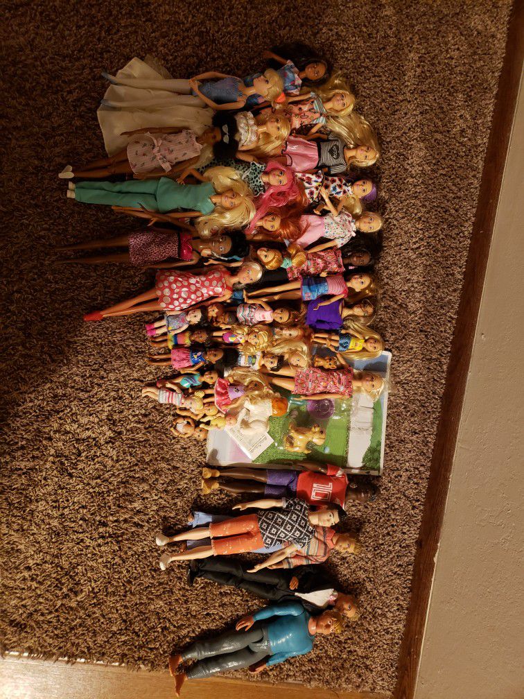 Barbie House, Accessories, Clothing, Furniture, and 40 Dolls