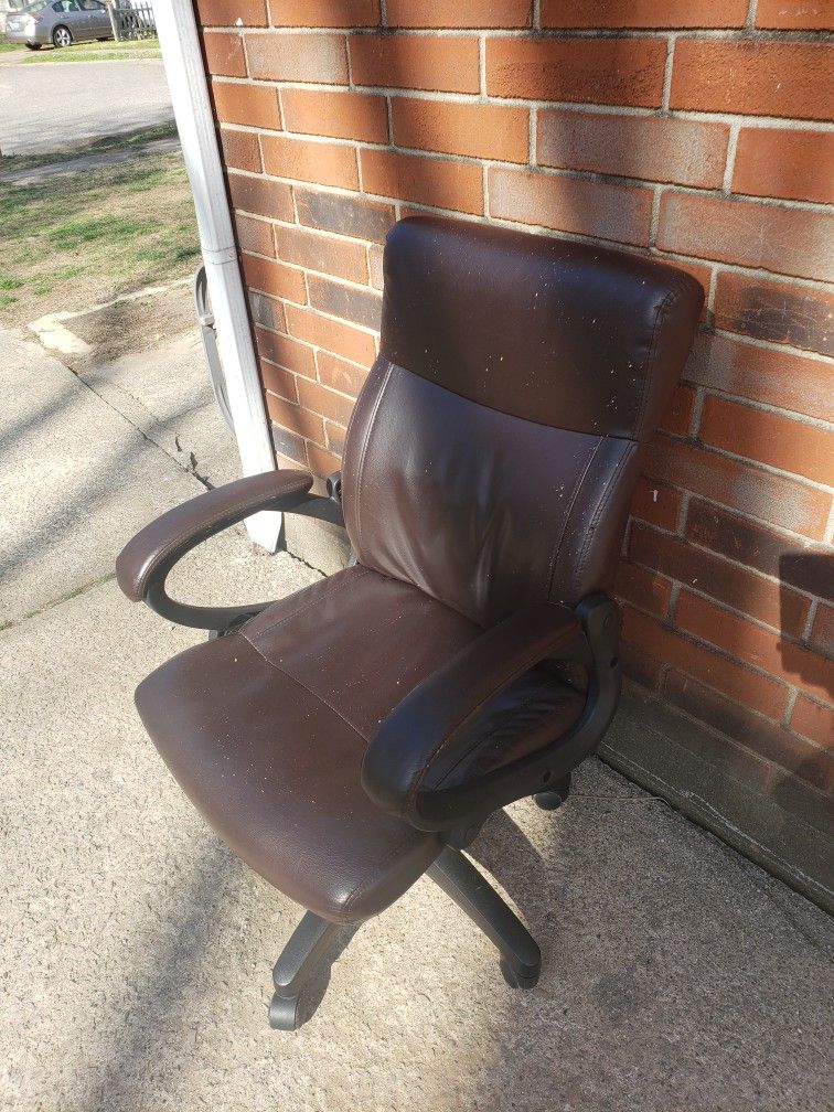 rolling chair