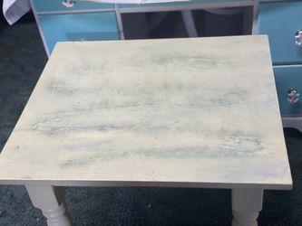Accent / End Table  Thumbnail