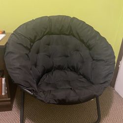 Black Saucer chair Thumbnail