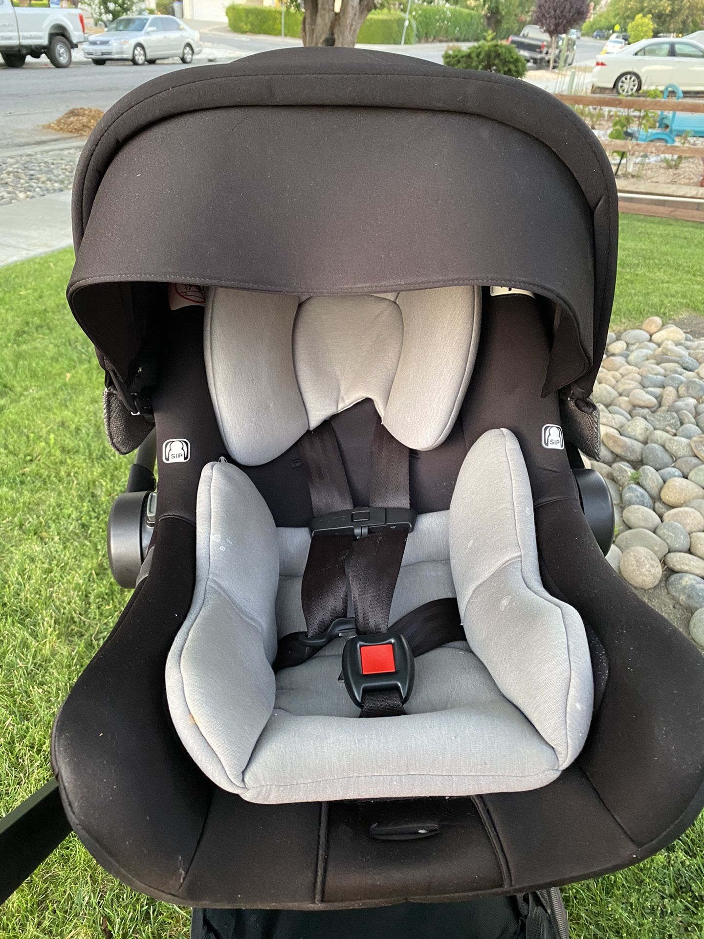 Nuna Mixx Stroller With Car Seat