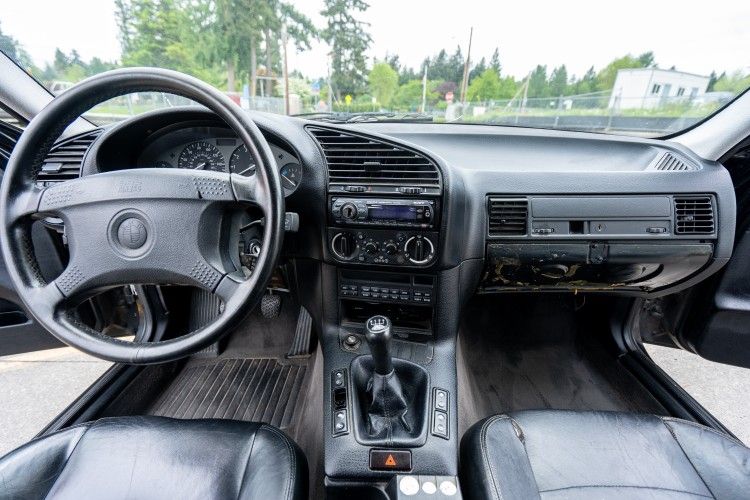 1992 BMW 325i