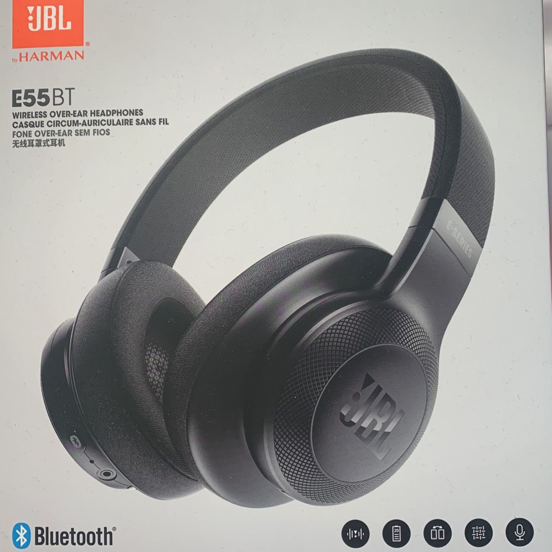 JBL Over Ear wireless headphones