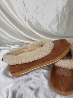 UGG Austalia Sheepskin Slippers / Women's Size 8 Thumbnail