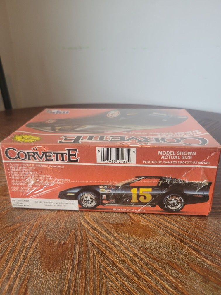 MPC #6364 Corvette Super Sport Coupe 1/25 Scale Model Kit New Sealed