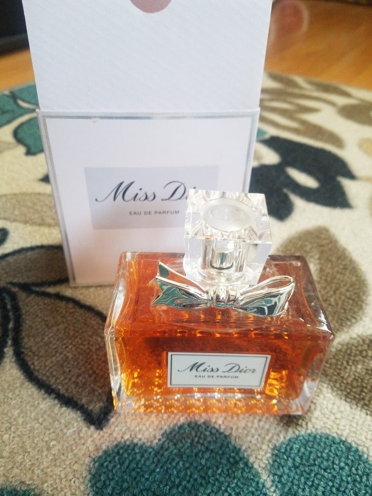 Miss Dior Perfume