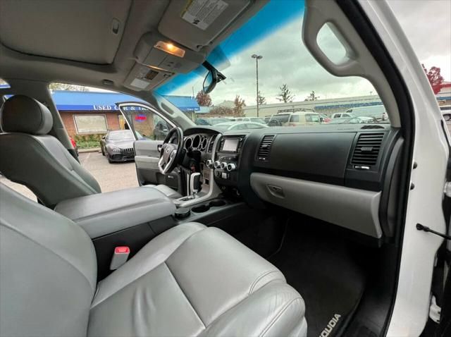 2015 Toyota Sequoia