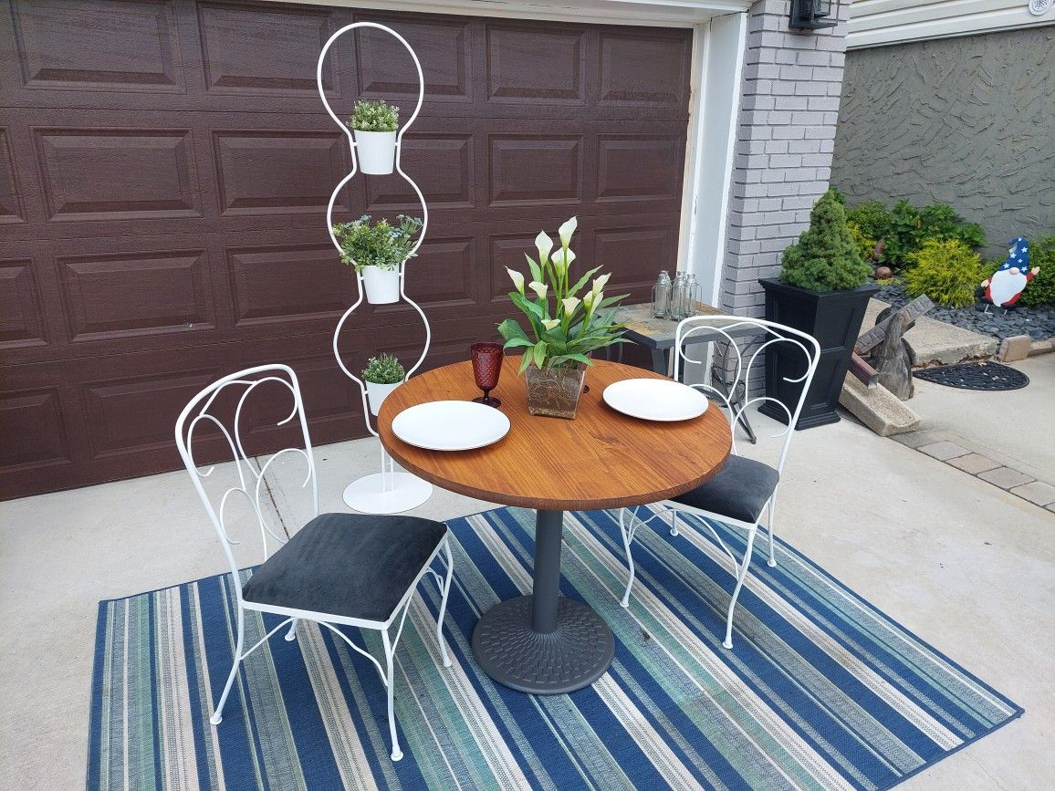 Table And Chairs