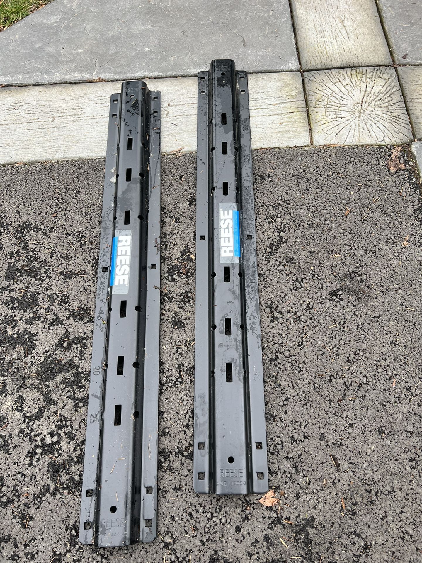 Reese Fifth Wheel Hitch Brackets 48in Wide