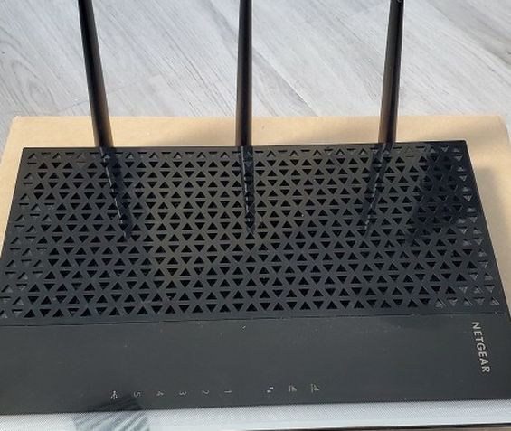 NETGEAR. NIGHTHAWK. WIFI RANGE EXTENDER