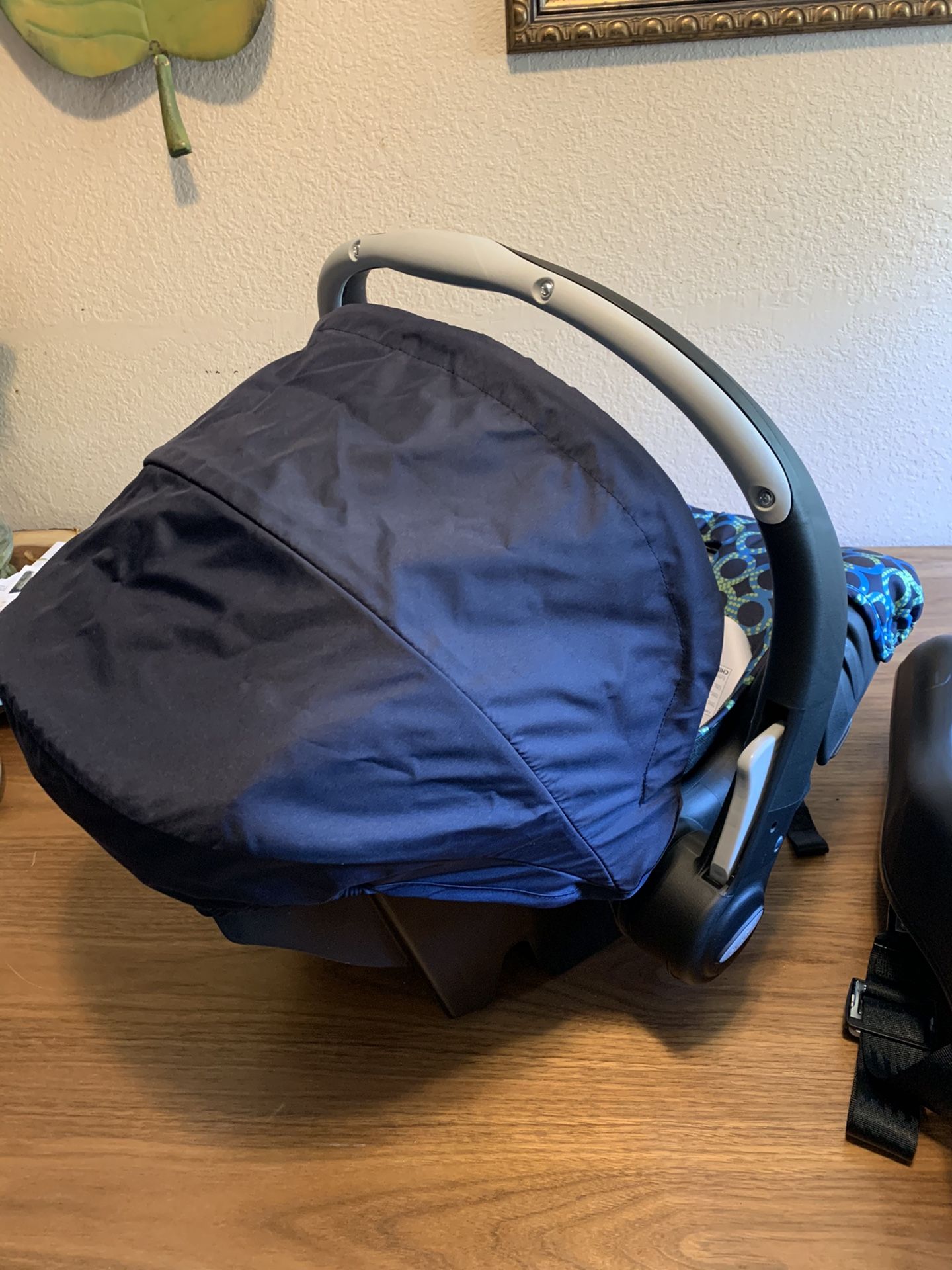 Evenflo Embrace Infant Car Seat