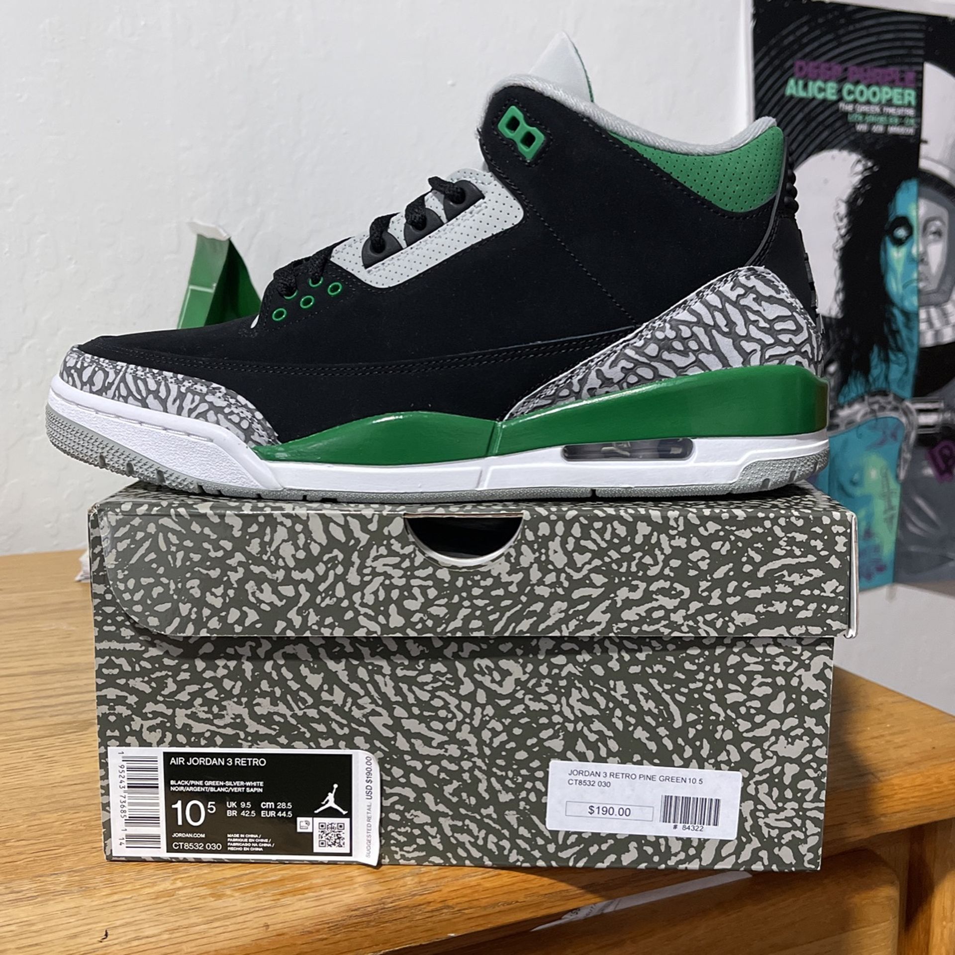 foot locker jordan 3 pine green
