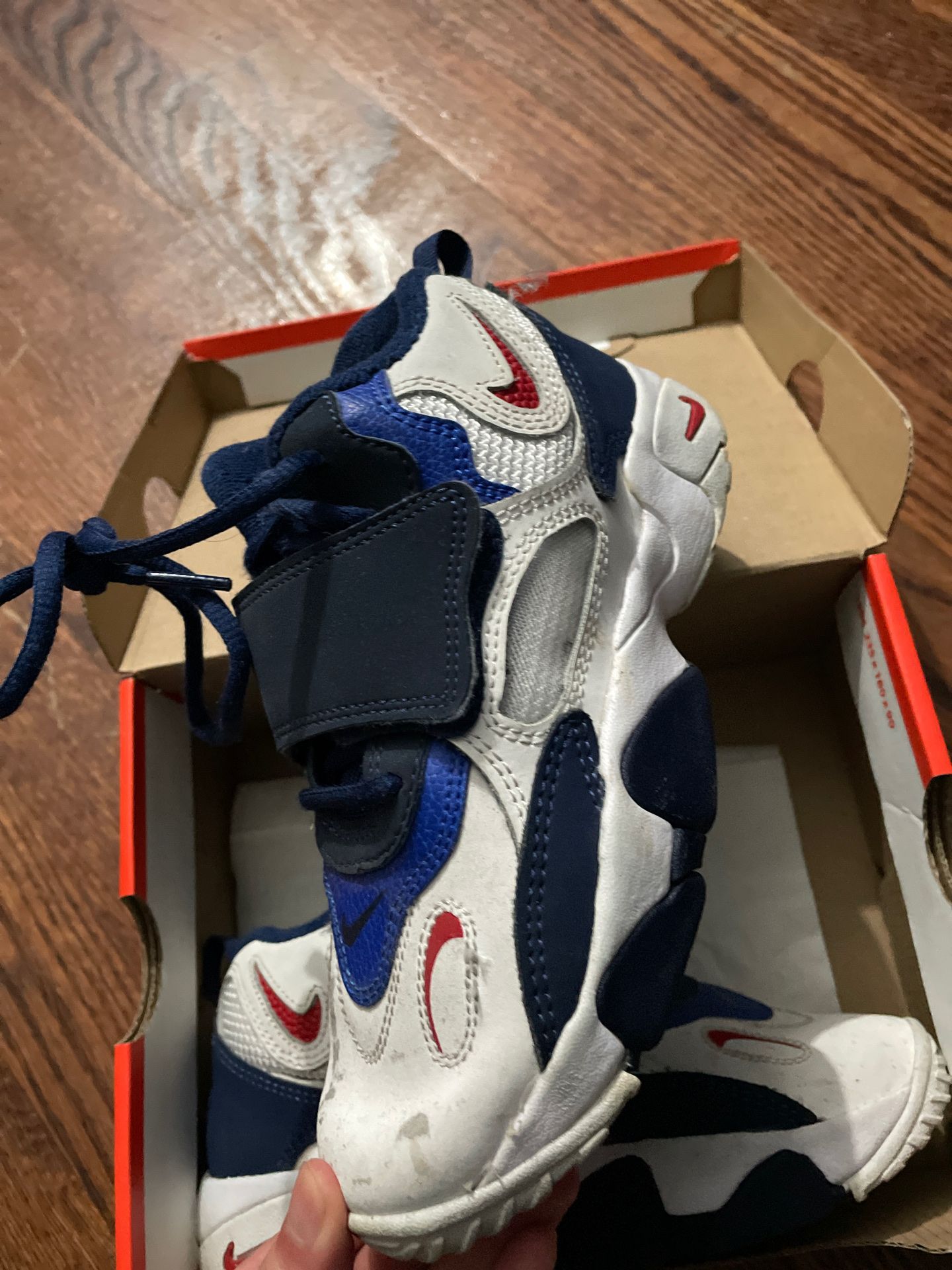 Nike shoes for kids size 1.5