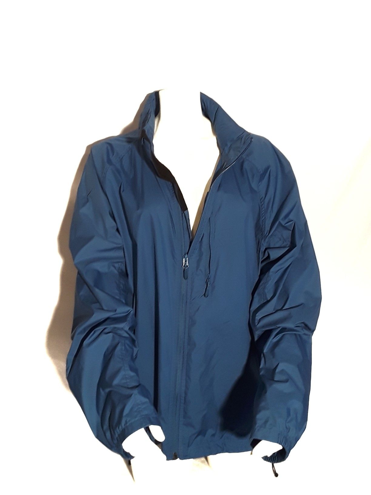 L.L. Bean rain/windbreaker Blue jacket