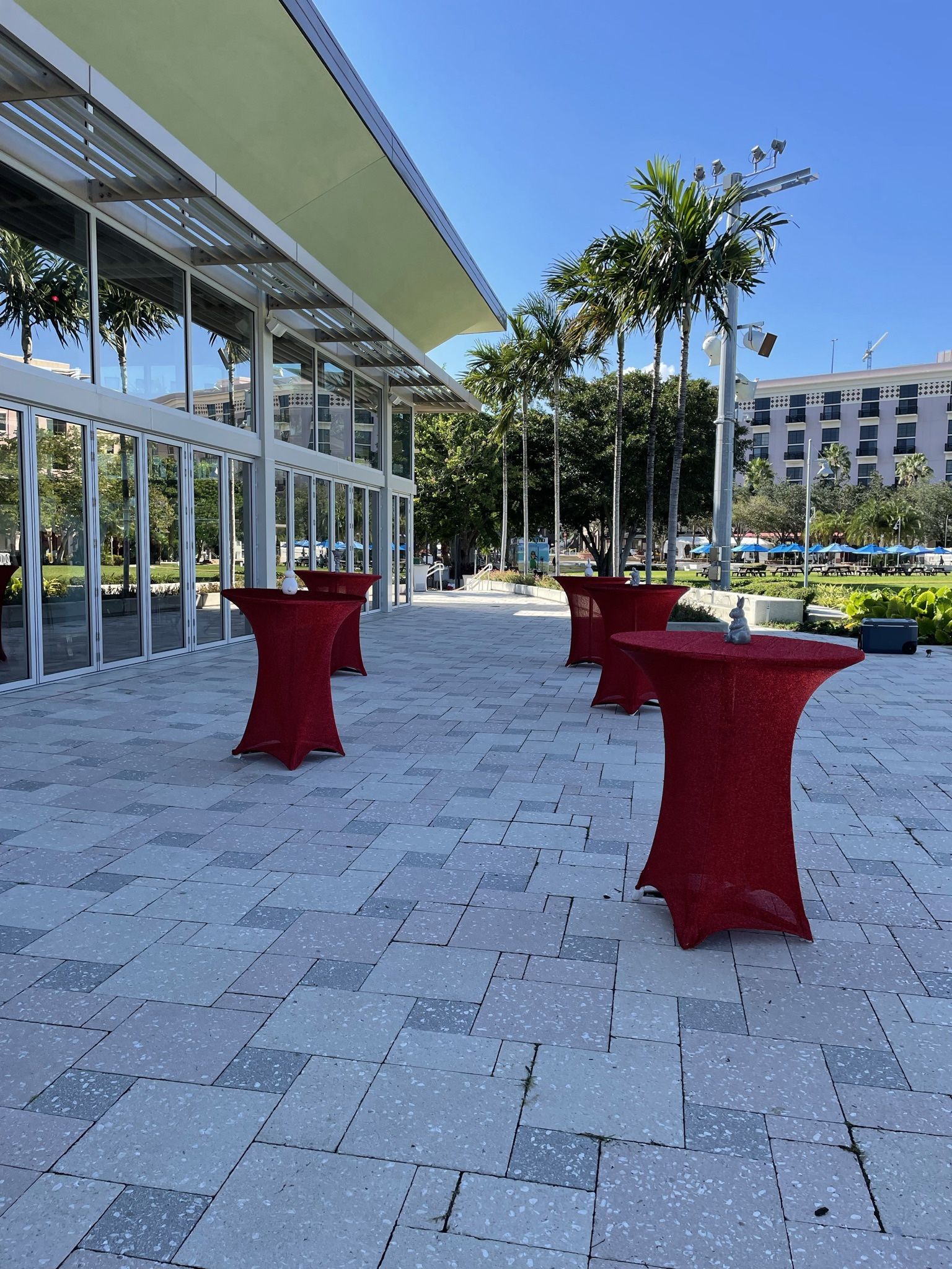 6 Metallic Shiny Glittered Spandex Cocktail Table Cover