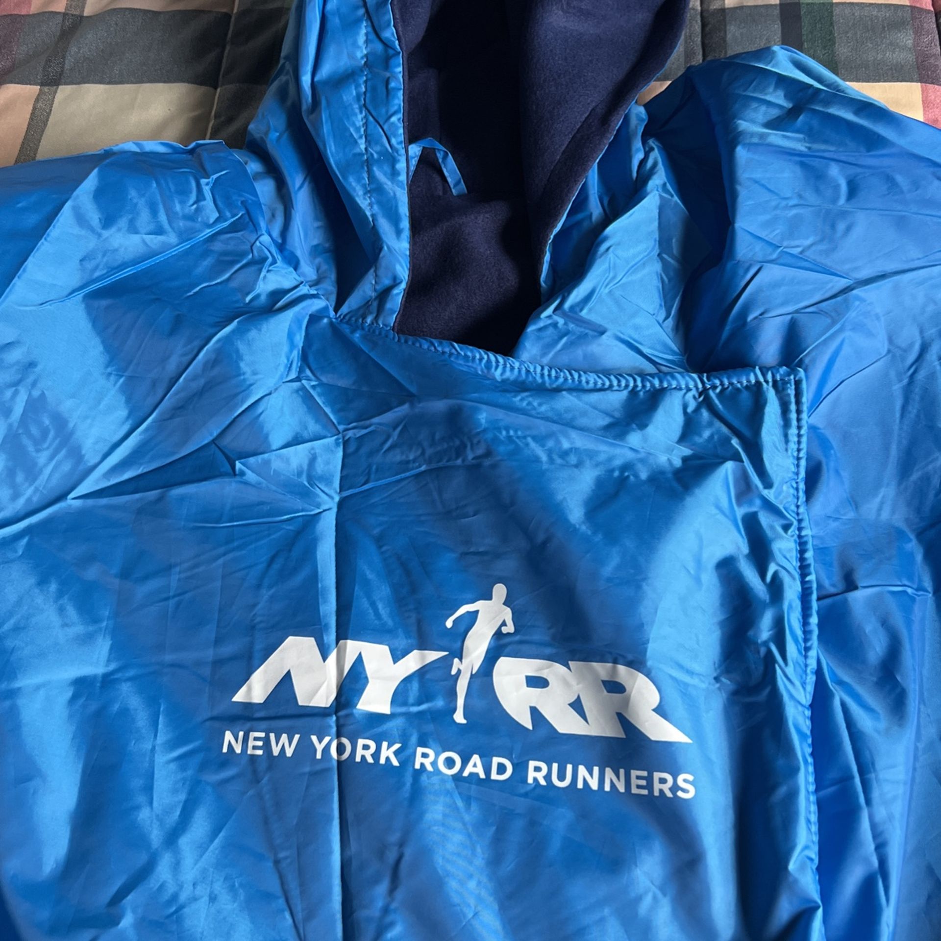 NYC Marathon Poncho 2021