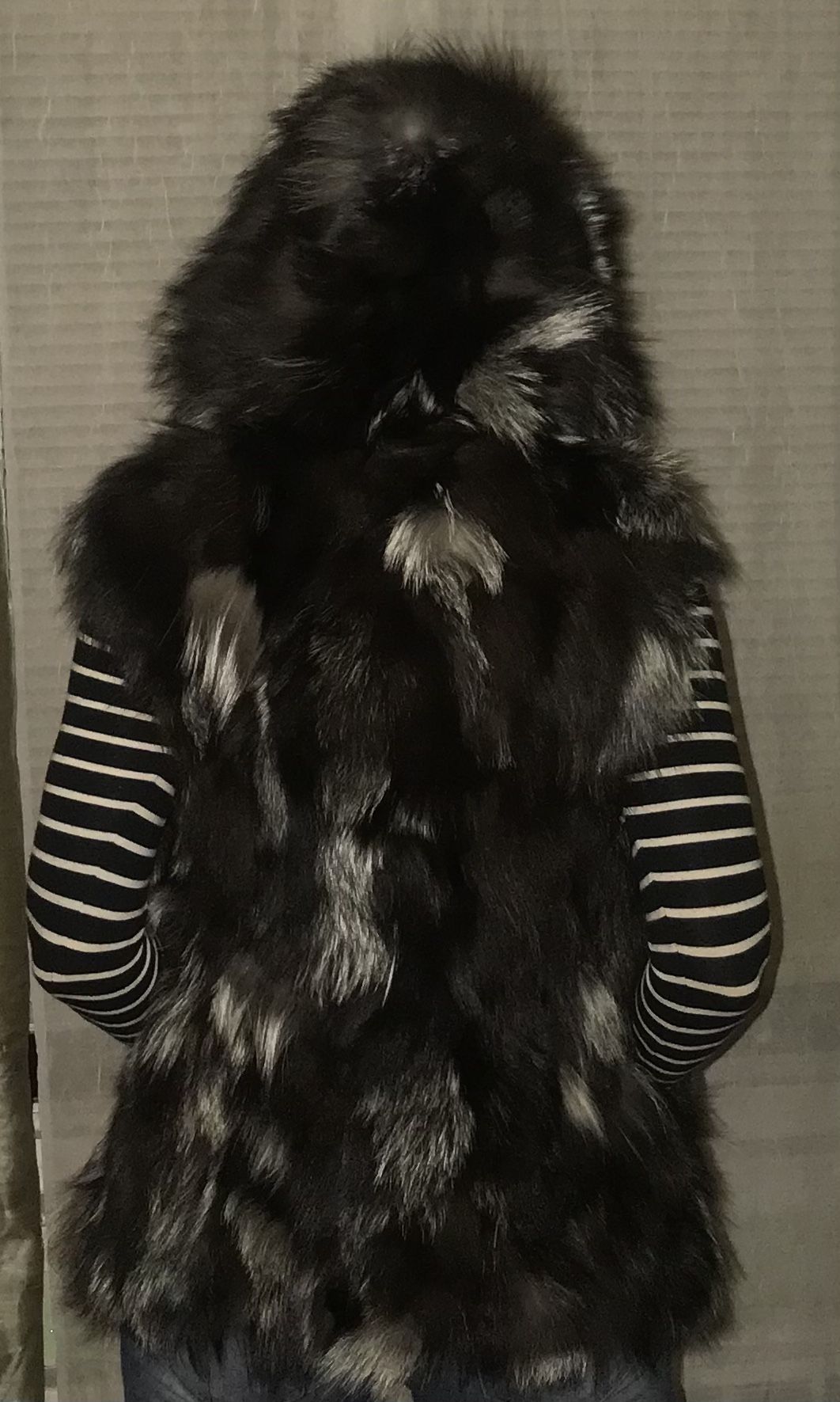 Winter Is Coming! $200 Obo Overland Fur Hoodie Vest Black/Silver Womans M