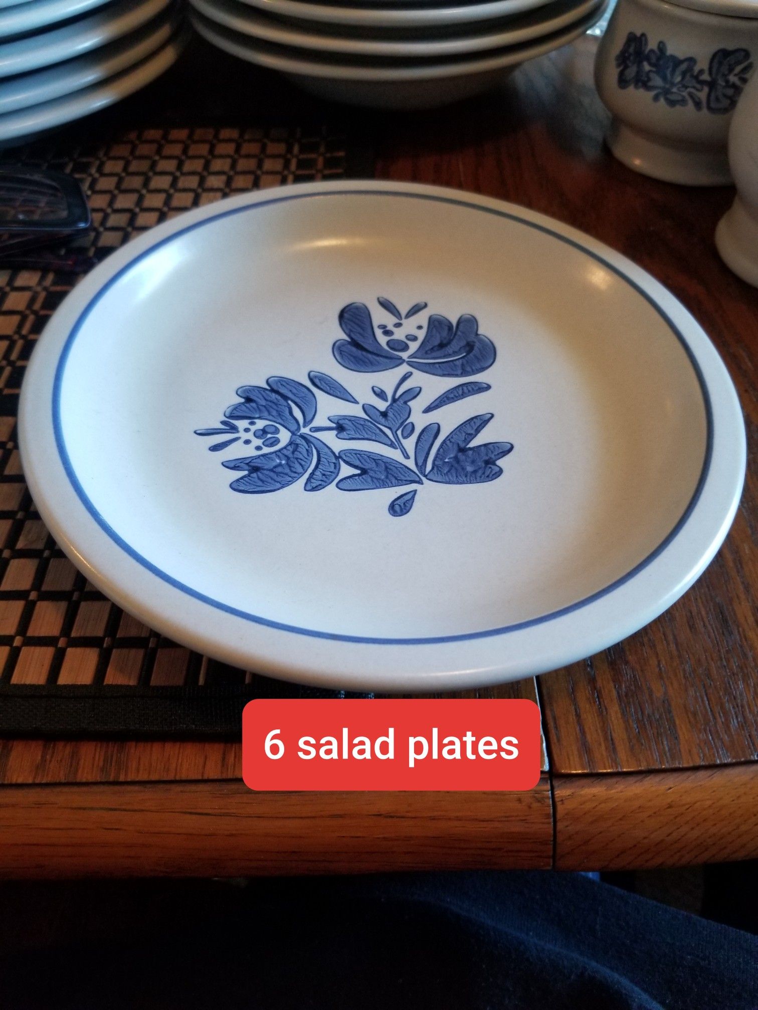 China Brand: Pfaltzgraff - Pattern: Yorktowne