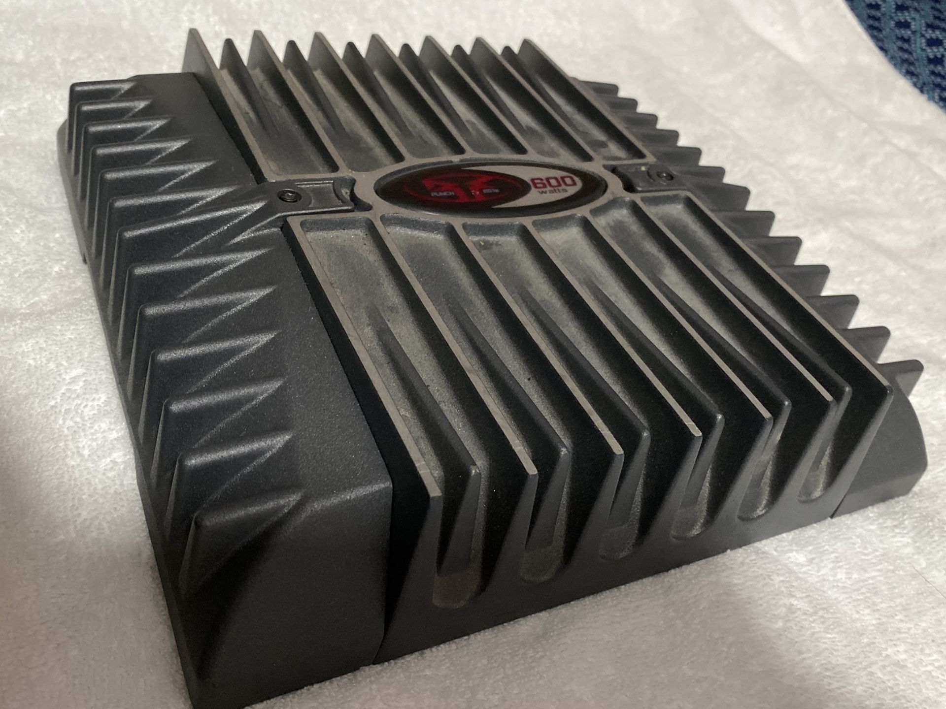 Rockford Fosgate Punch Old School 201s 600 watt car amplifier kicker JL