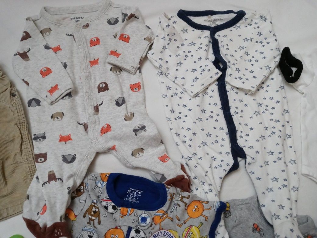 Baby Boy Clothing. 10 Baby Clothes Pieces. Baby Onesie. Baby Bodysuits. Carter's Baby Boy. Baby Boy PJs. Ropita de Bebé