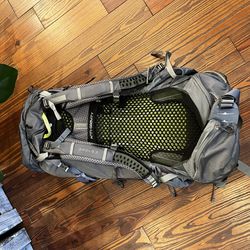 Osprey Atmos AG 65 Liters Hiking BackPack - Men's Size Large Thumbnail