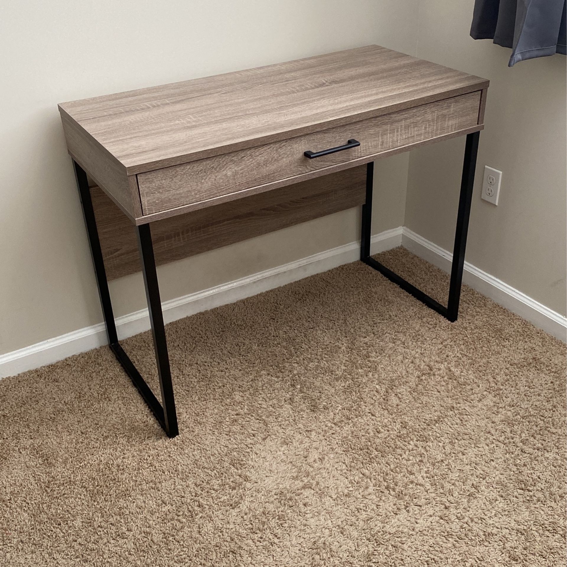Office Desk With Drawer