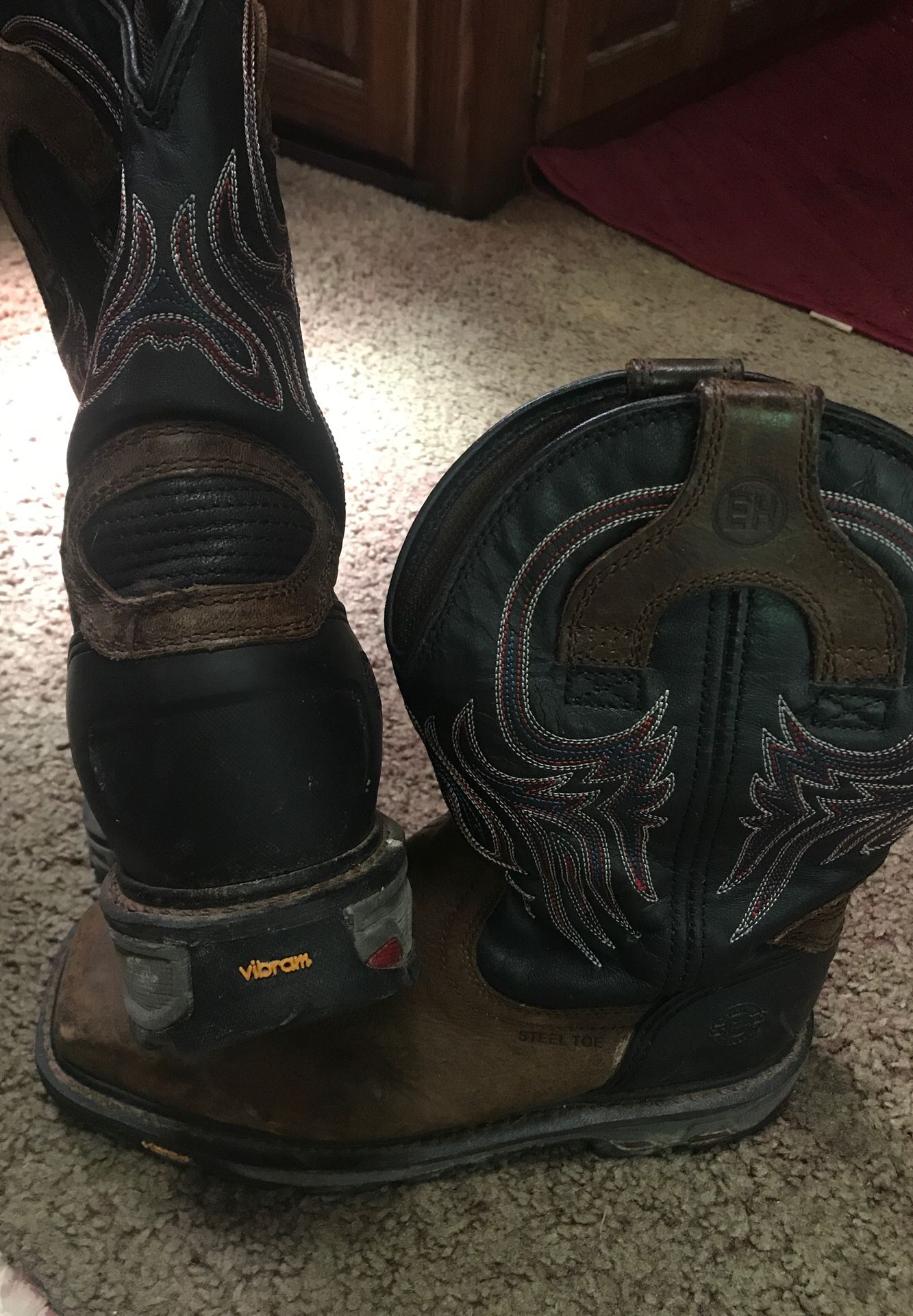 Justin work boots .. worn only a few times .