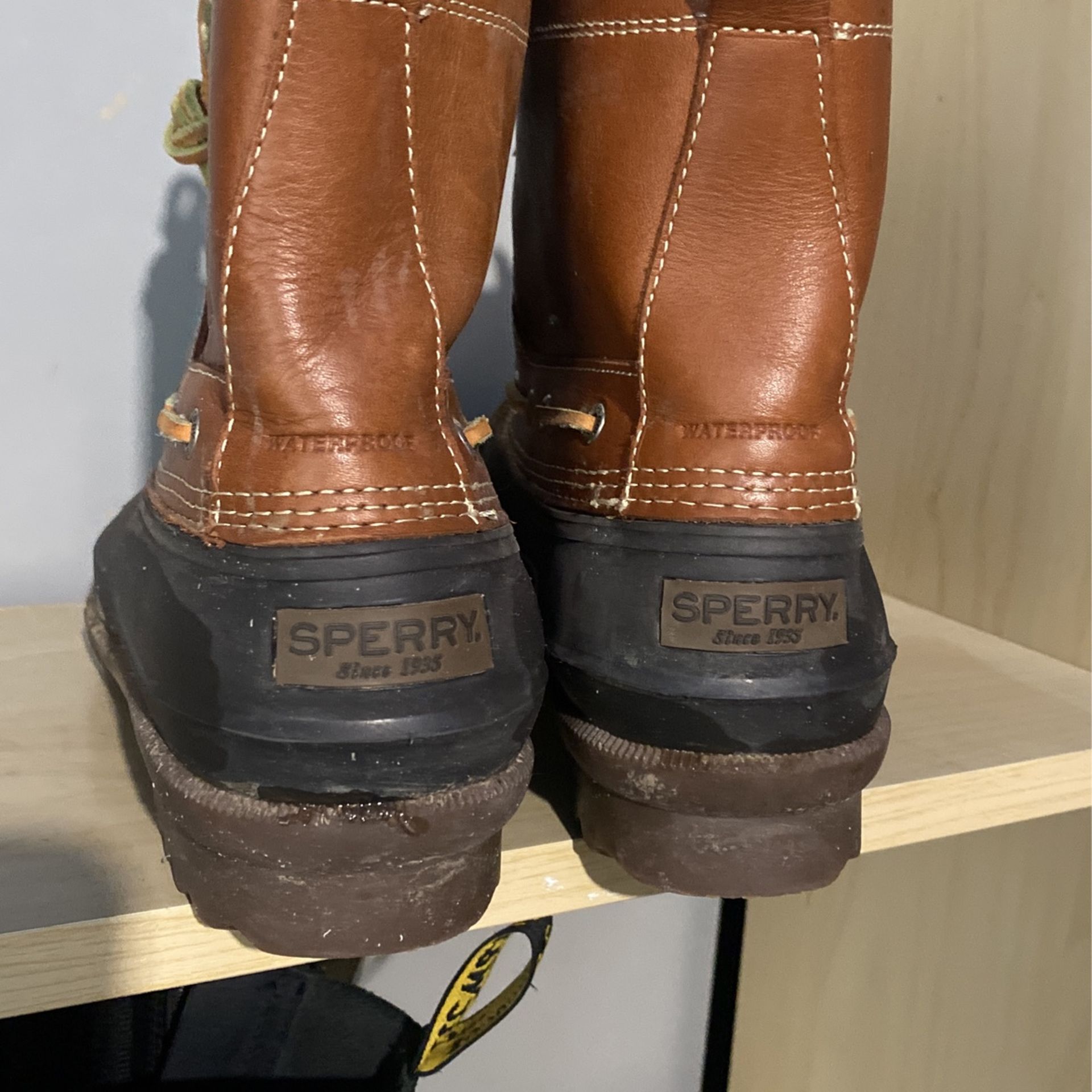 SPERRY leather duck boots