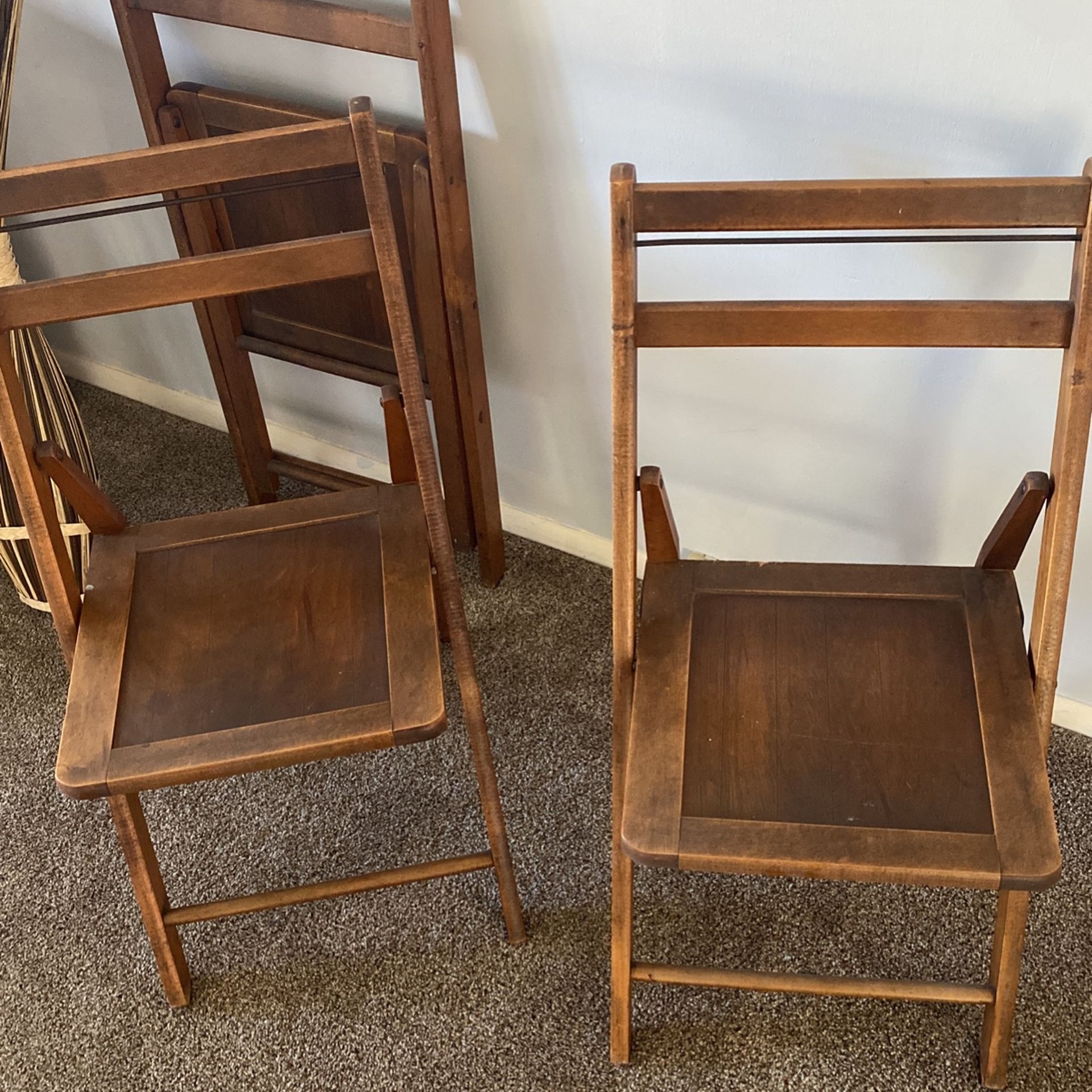 3 Vintage Wood Folding Chairs All Work Good And Are In Good Shape Just Old