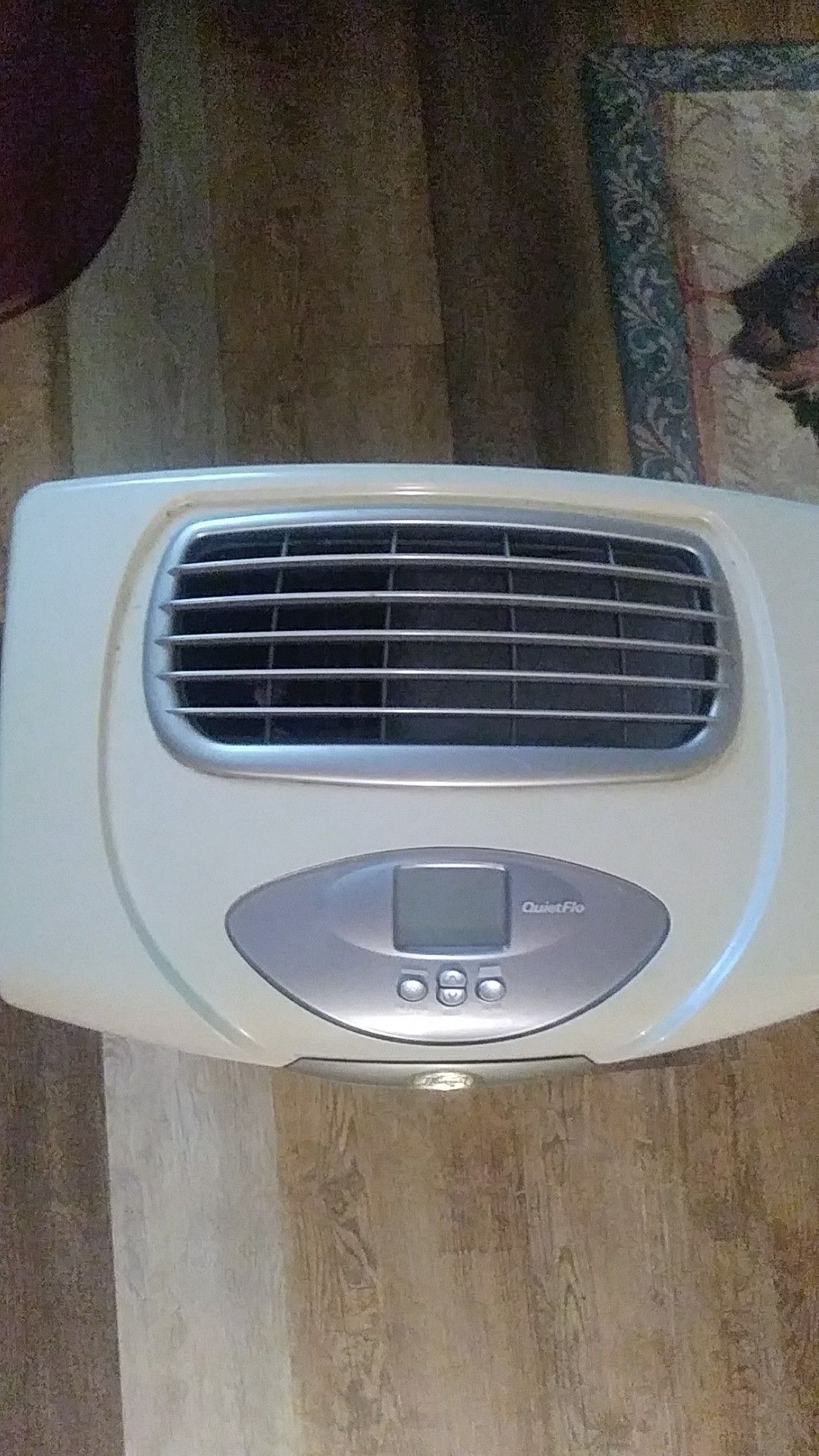QuietFlo Fan/Dehumidifier