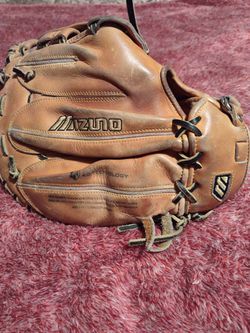 13in Mizuno Pro Limited Edition Major Quality First Base Glove Thumbnail