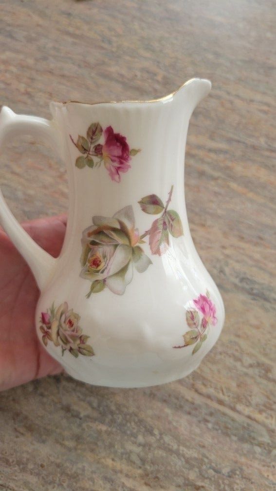 New Michael David China By Staffordshire Fine Bone China Small Pitcher CREAMER