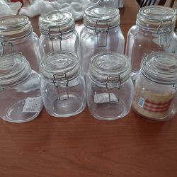 Set Of 8 Canning/Craft Jars 32 oz And 64 oz Thumbnail