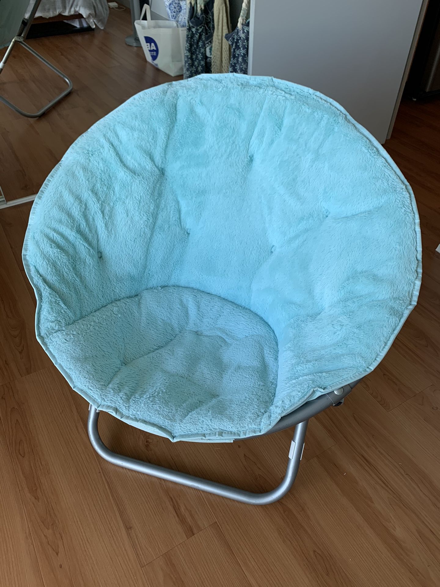 Saucer Chair