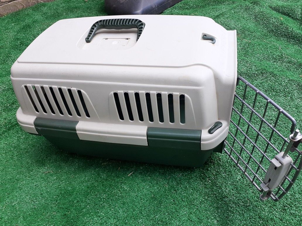 Pet Carrying case