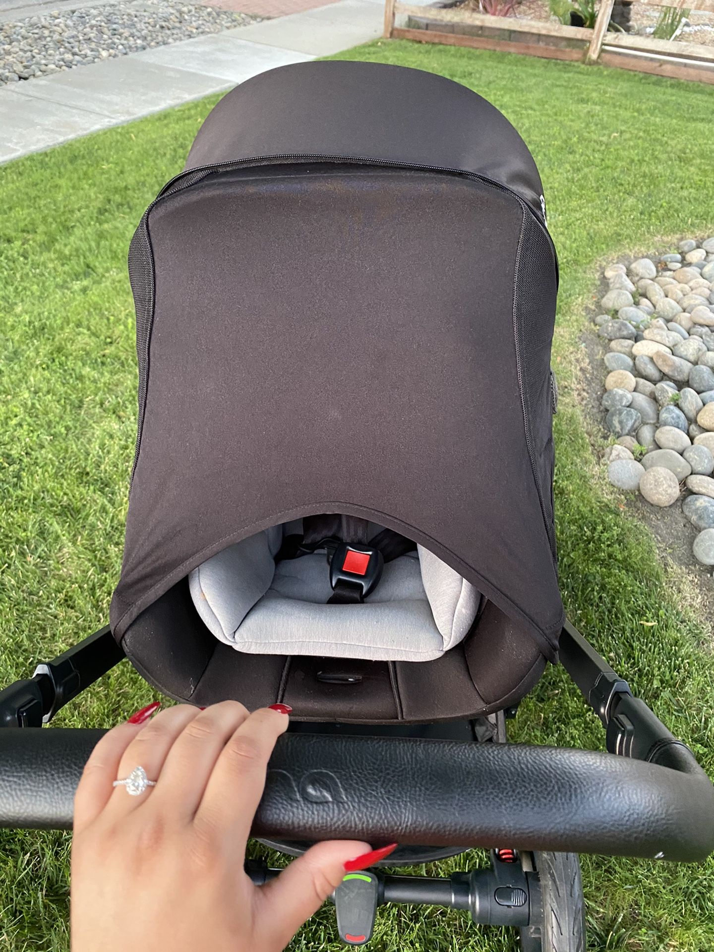 Nuna Mixx Stroller With Car Seat