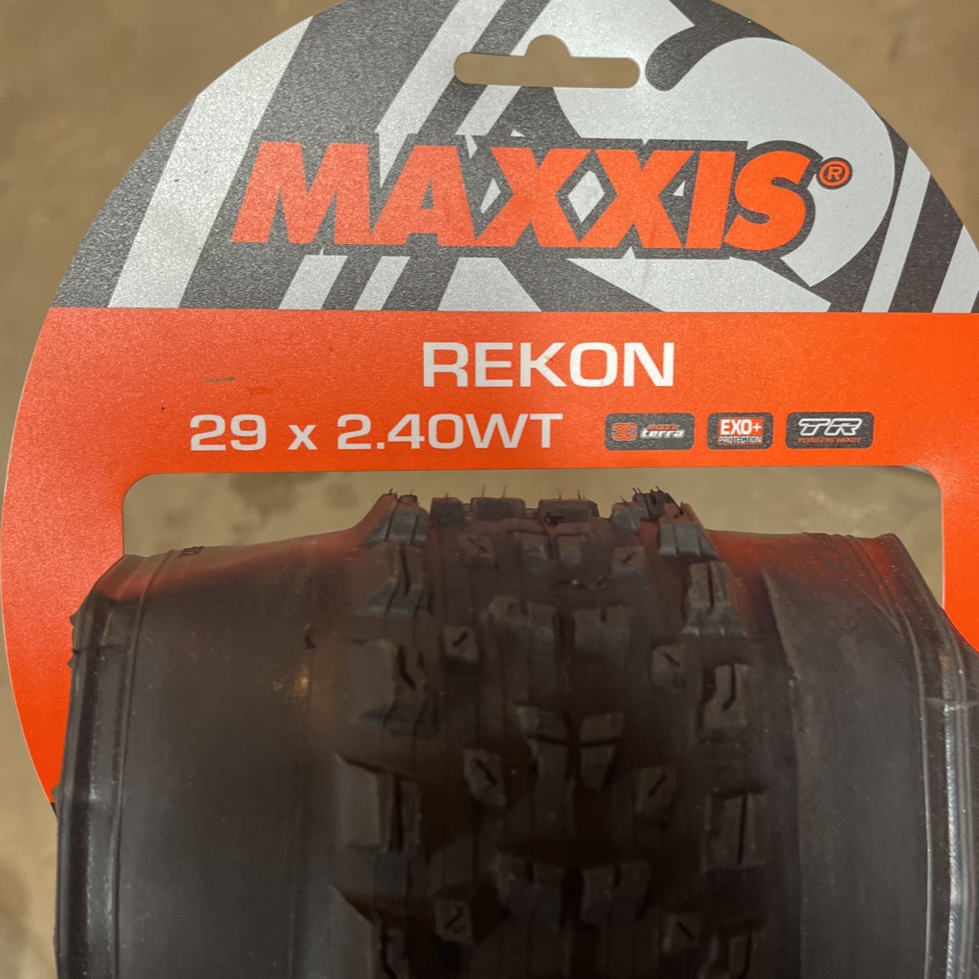 Brand New Maxxis REKON 29x2.4 WT 3C EXO+