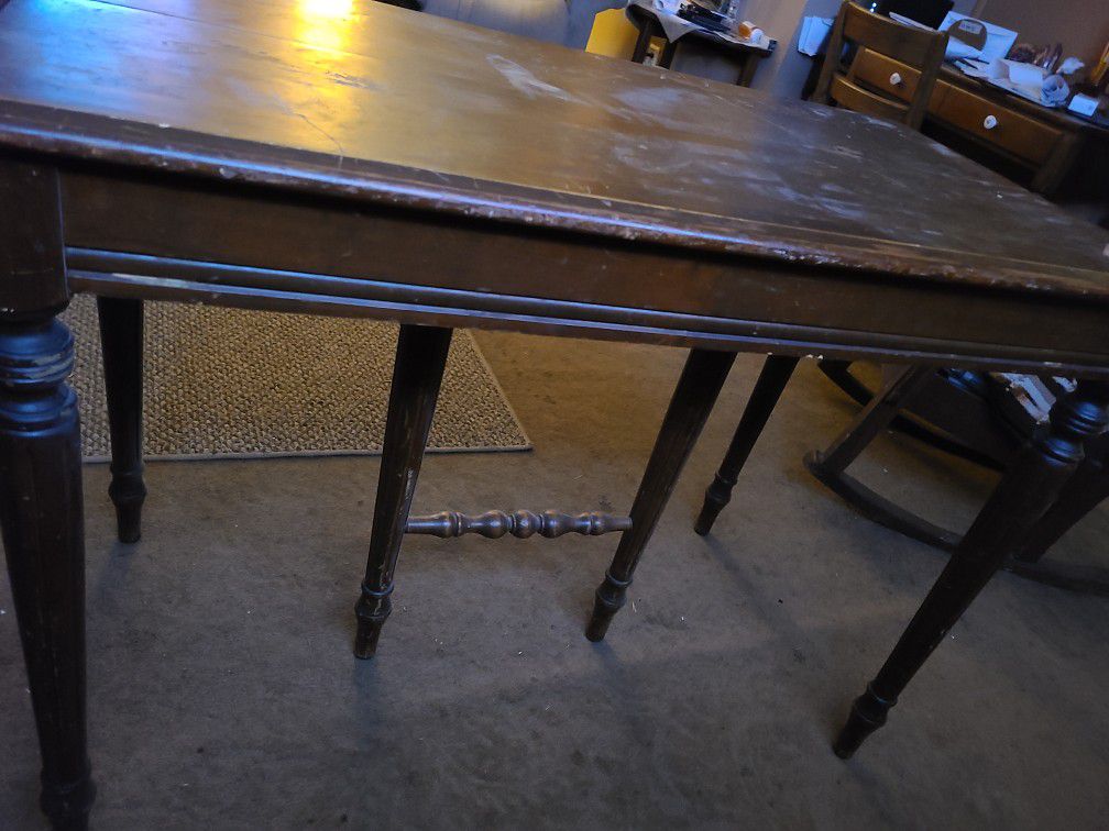 1860's Victorian Table - Needs To Be Restored