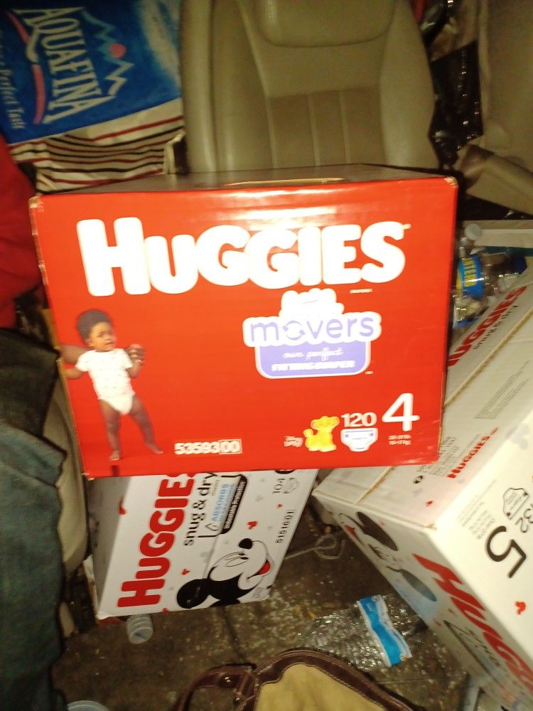 Huggies Little Movers Size4