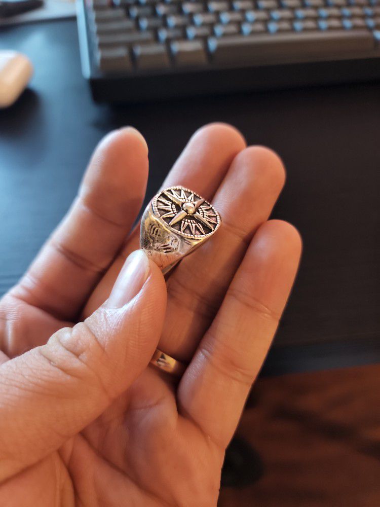 A Ring That Will Guide Your Way 