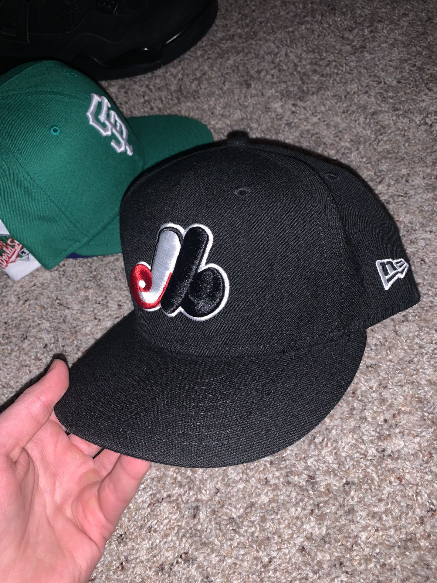 fitted caps