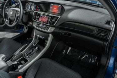 2015 Honda Accord Coupe Thumbnail