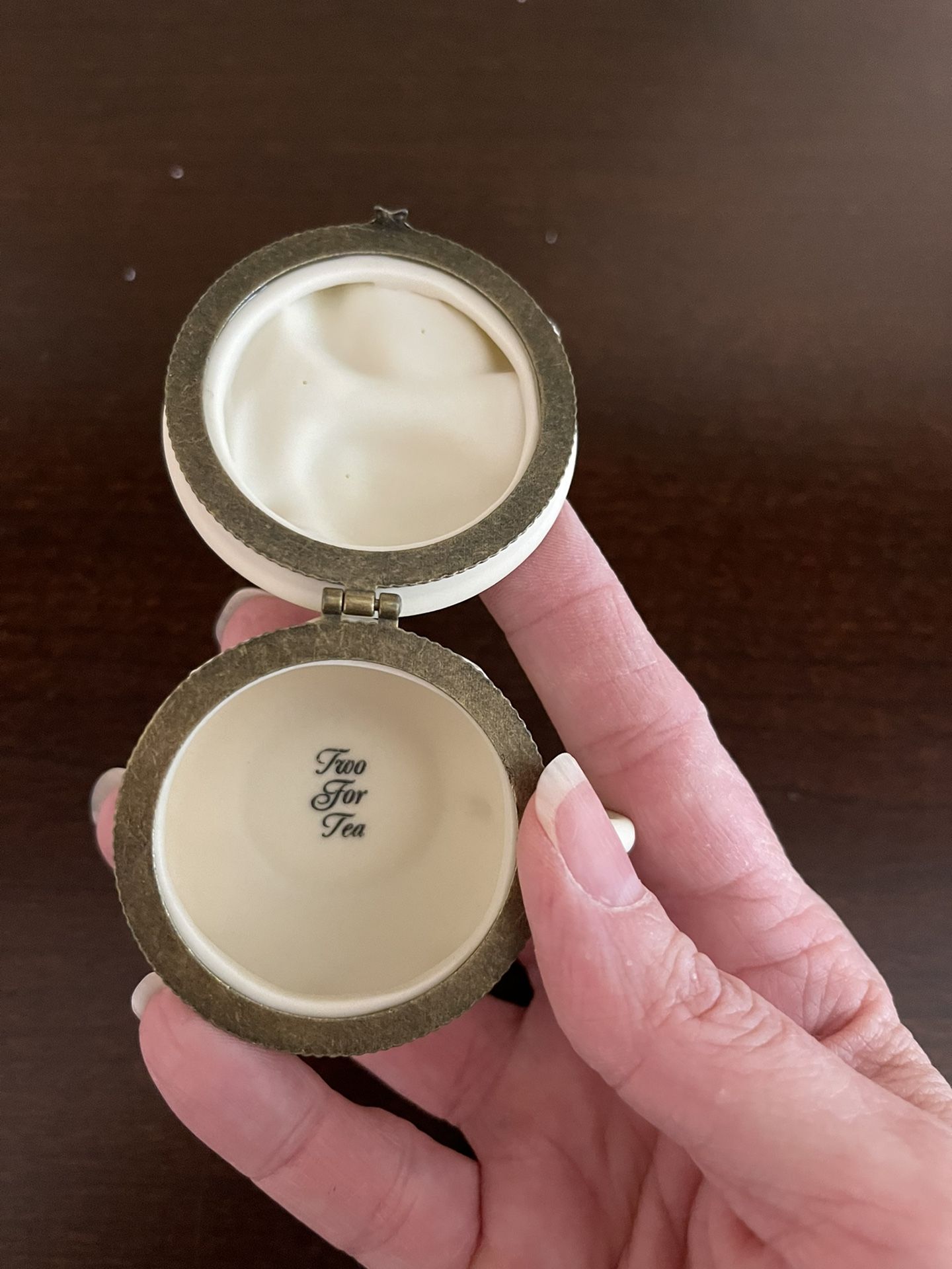 2/$25 or 3/$30 Snowbabies "Two For Tea Hinged Box"