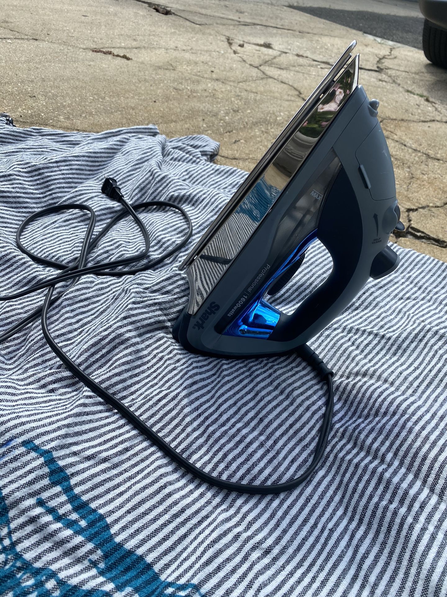 Shark iron