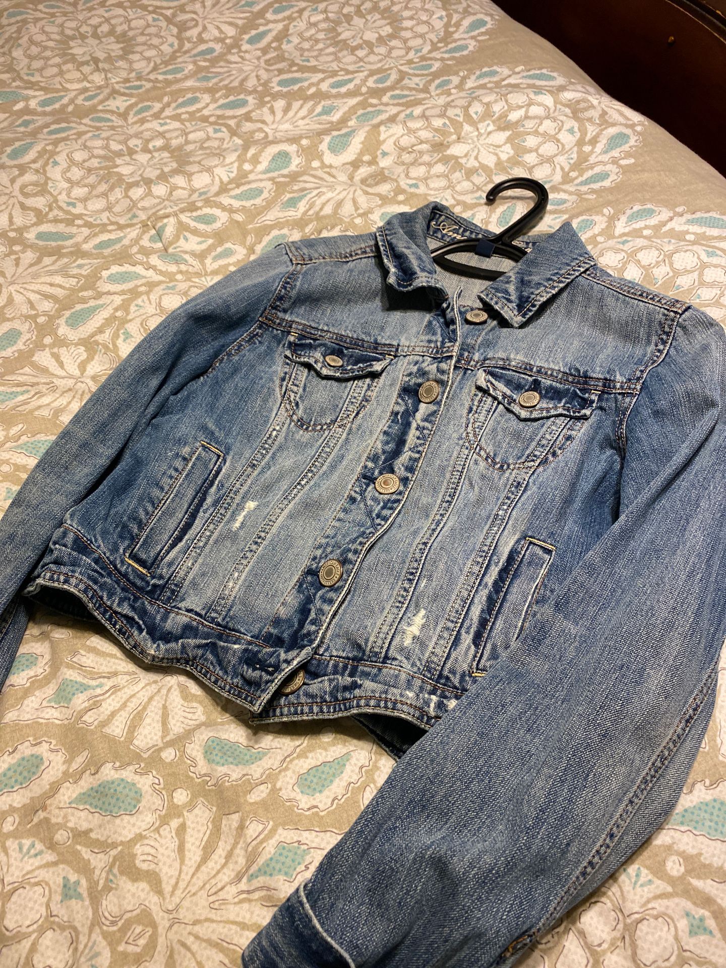 American Eagle denim light blue jacket MEDIUM