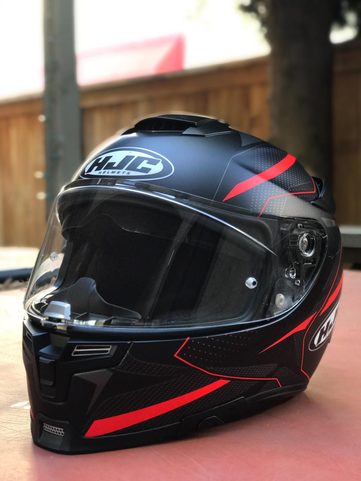 HJC F70 Helmet MEDIUM