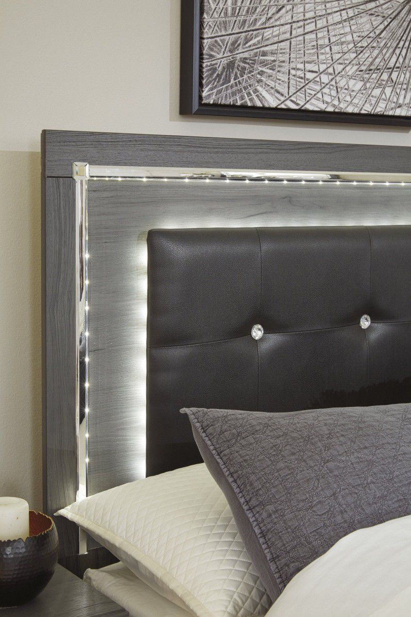 ♥️[SPECIAL] Lodanna Gray LED Panel Bedroom Set


