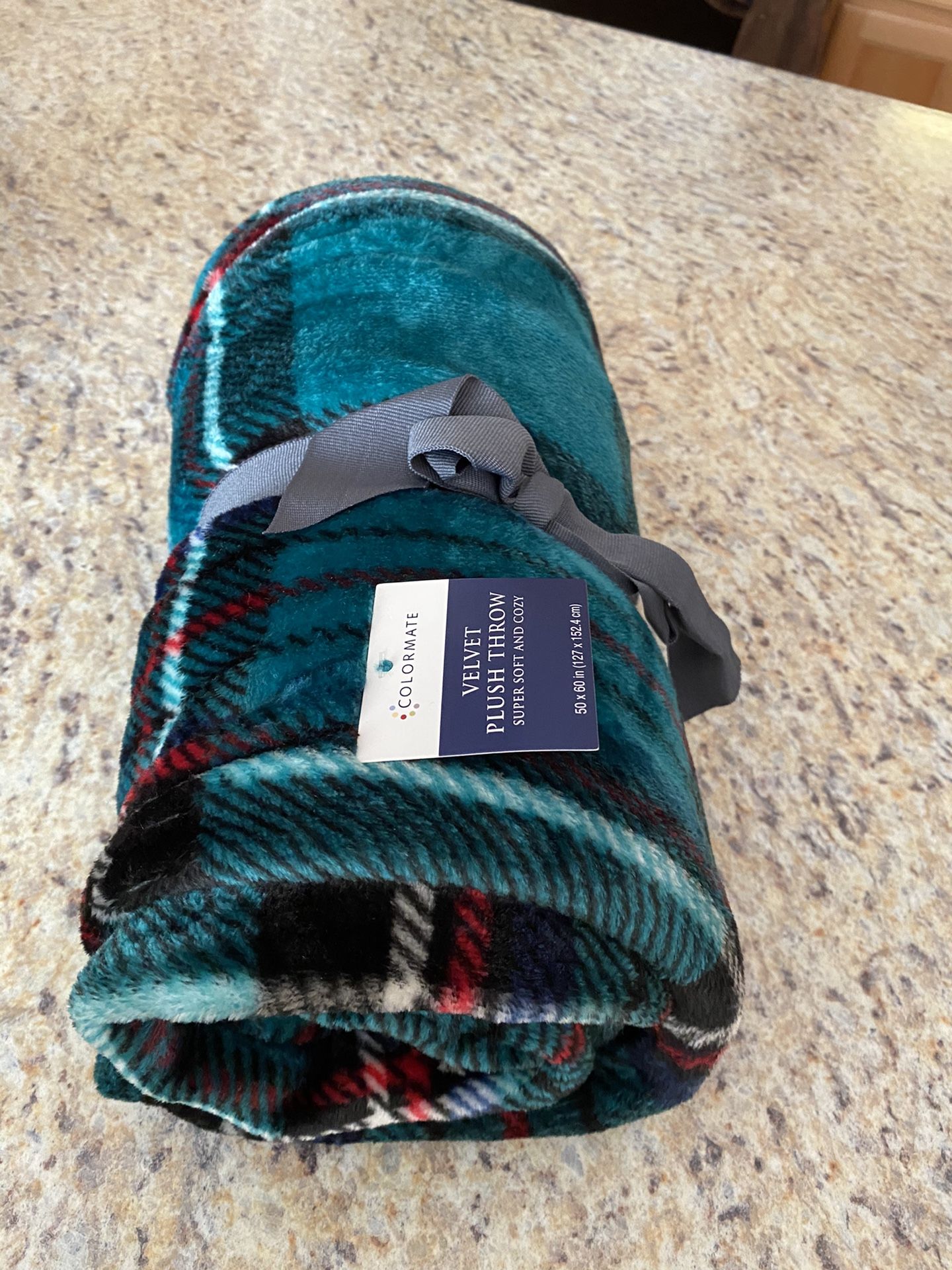 Plaid velvet throw blanket