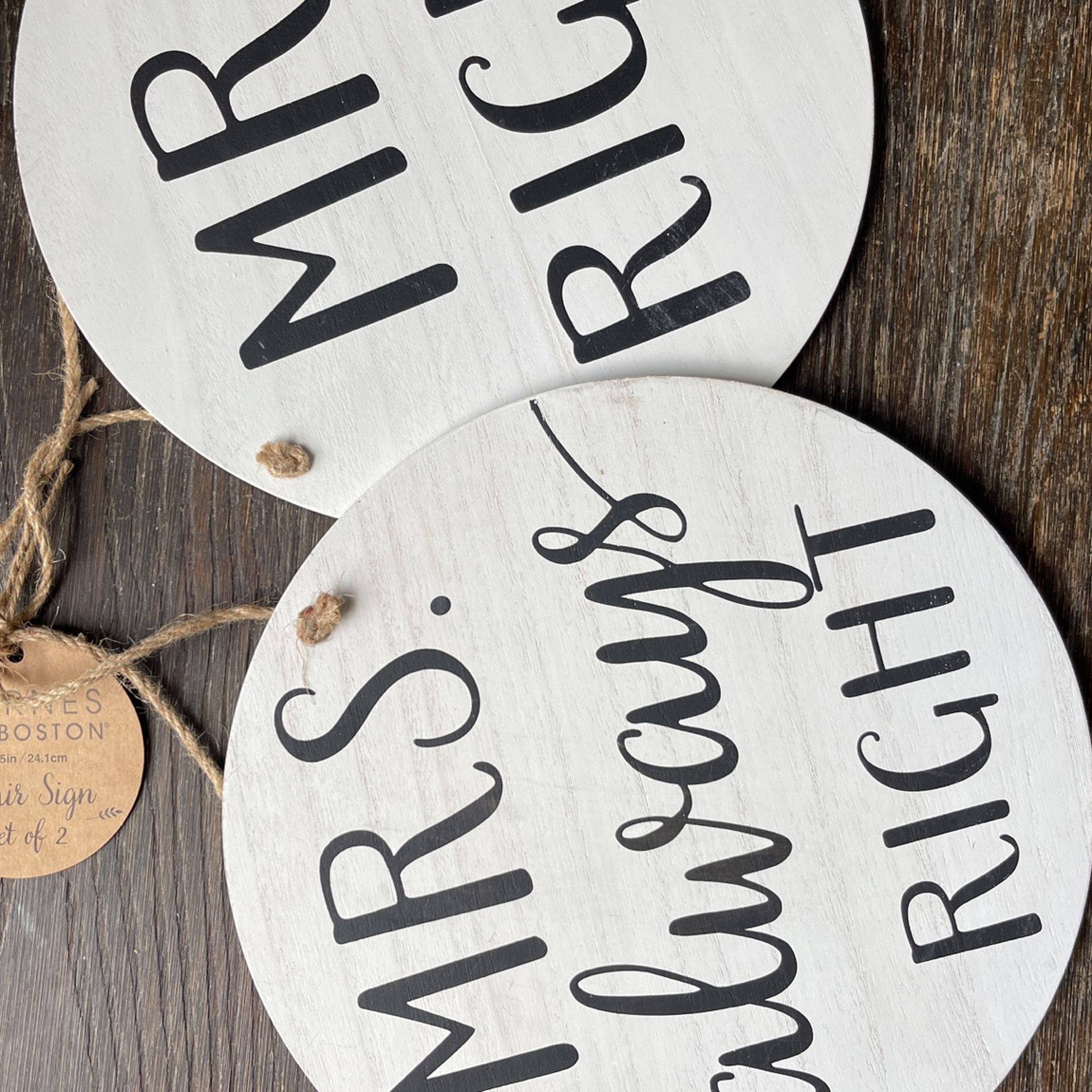 Mr & Mrs Right Signs